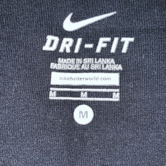 Women’s Nike capris - Picture 3 of 3
